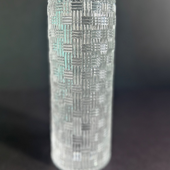 Tiffany & Co 8" Basket Weave Vase Woven Cylinder - NEW w/Box - Picture 3 of 8